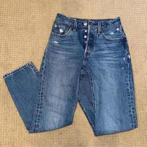 Levi’s 501 Medium Wash Jeans